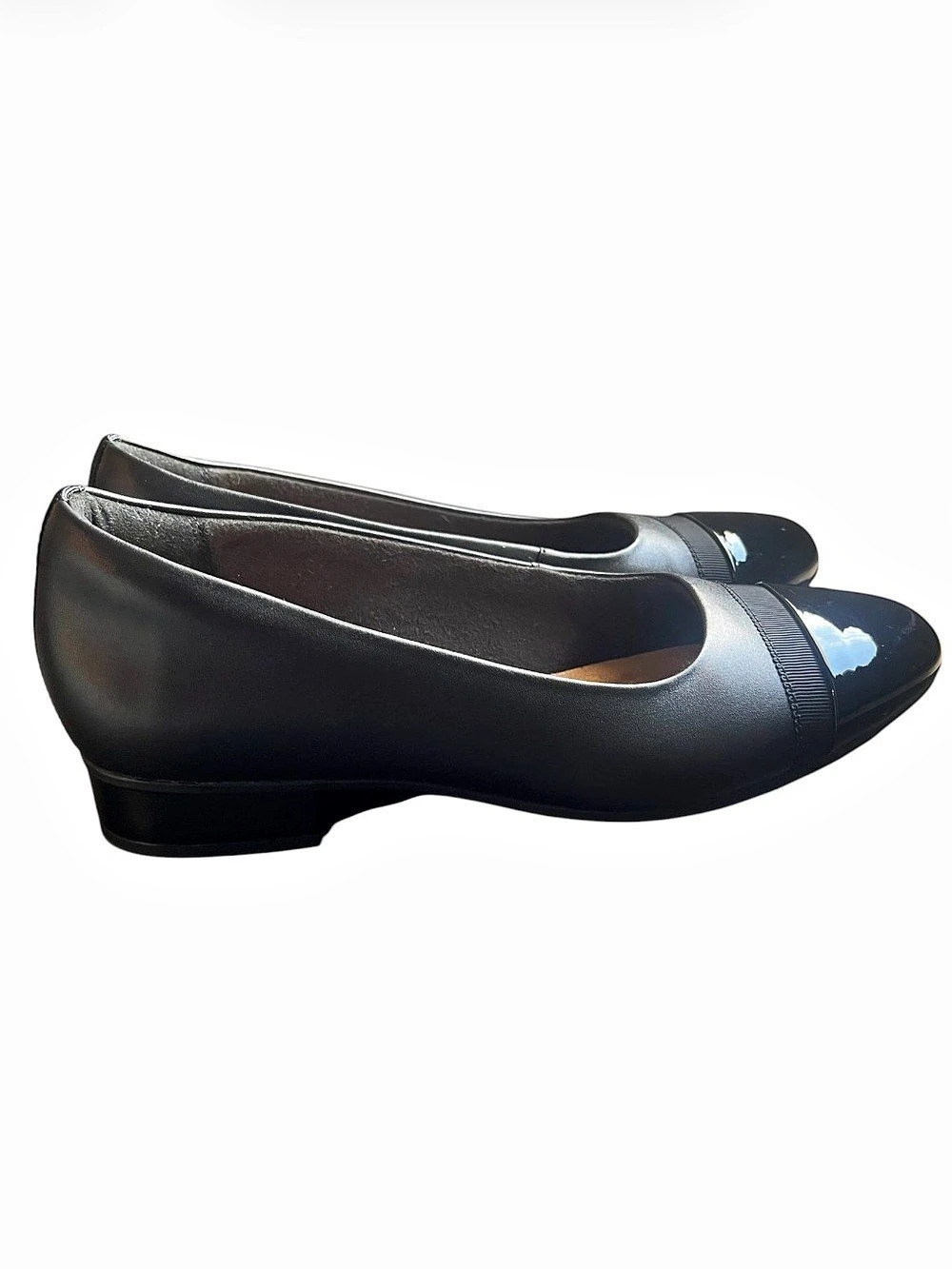 Clarks Collection Juliet Monte Black Leather Patent Cap Toe Flats - Size 7M